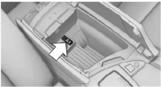 BMW 528i (2012) - Anschluss für externes Audiogerät - 1