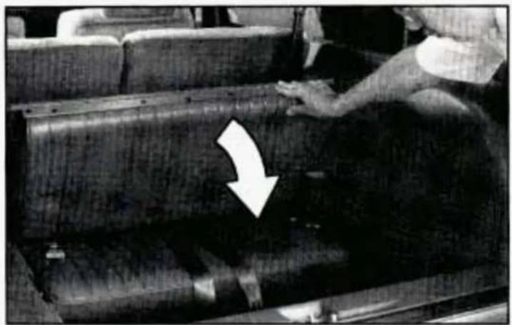 Buick Century (1995) - Folding Rear Seats (Wagon) - 3