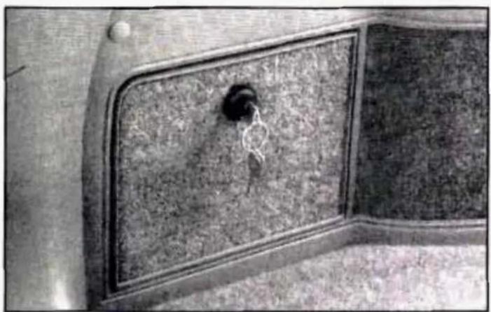 Buick Century (1995) - Rear Locking Storage Compartment (Wagon) - 1
