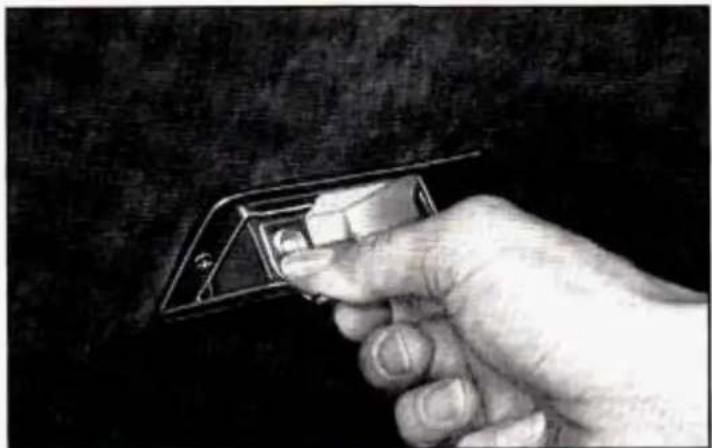 Buick Century (1995) - Ashtrays - 2