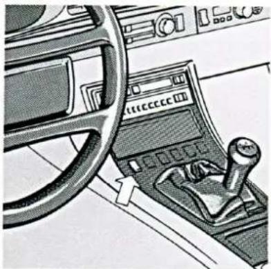PORSCHE 944 S2 (1989) - Heckdeckel manuell öffnen - 1