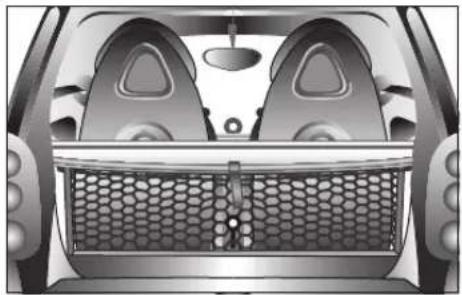 SMART Fortwo Cabrio (2006) - Montage mit Gepäckraumabdeckung - 2