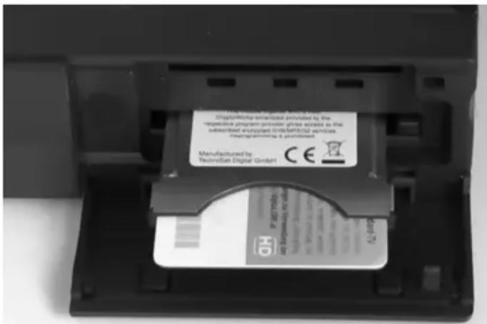 XORO HRS 9100 - Einlegen der Karte und des CAM-Moduls - 1