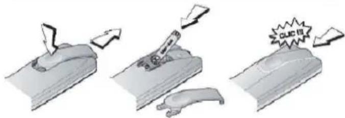 AOC L32W781A - Insert batteries into Remote Control - 1