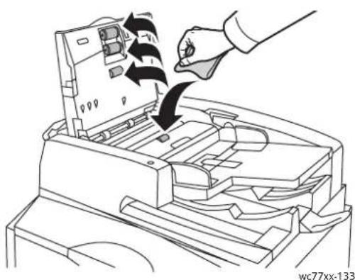 XEROX WorkCentre 7765V L - Reinigen der Vorlageneinzugsrollen - 2