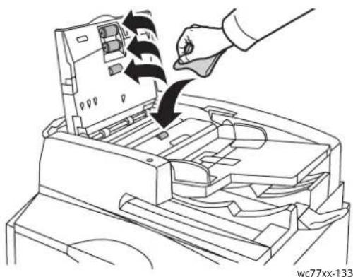 XEROX WorkCentre 7765V EW - Reinigen der Vorlageneinzugsrollen - 2