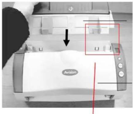 AVISION AV220C2 - Anbringen der Papierlade für den automatischen Stapeleinzug - 1