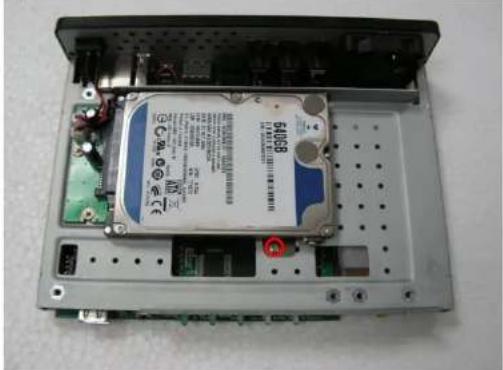 HornetTek Showcase - 2.5" Hard Disk Drive Step by Step Installation - 7