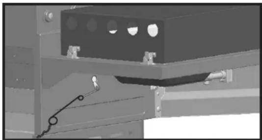 Char-Broil C-33G3 - Match-Lighting - 1