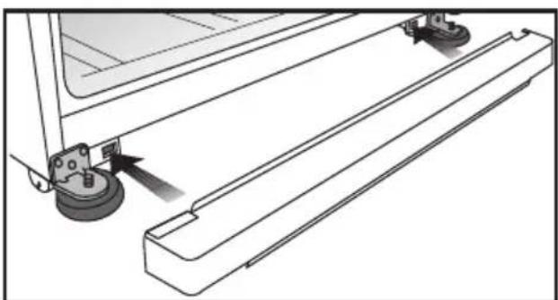 BLOMBERG DSM 9850 T A+ - Τοποθέτηση του κάτω καλύμματος αερισμού - 1