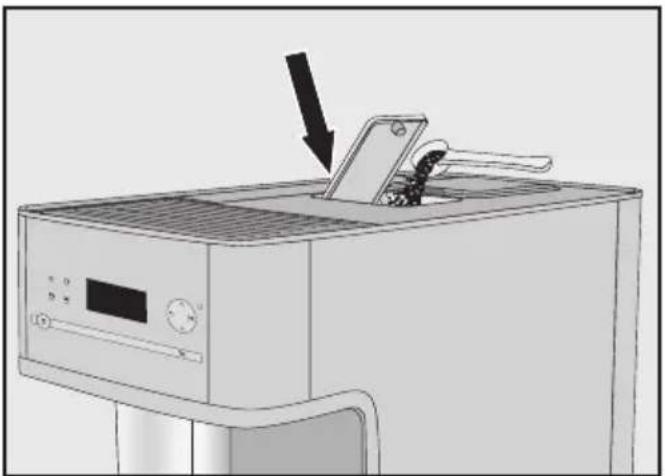 MIELE CM 6310 - Kaffeepulver einfüllen - 1