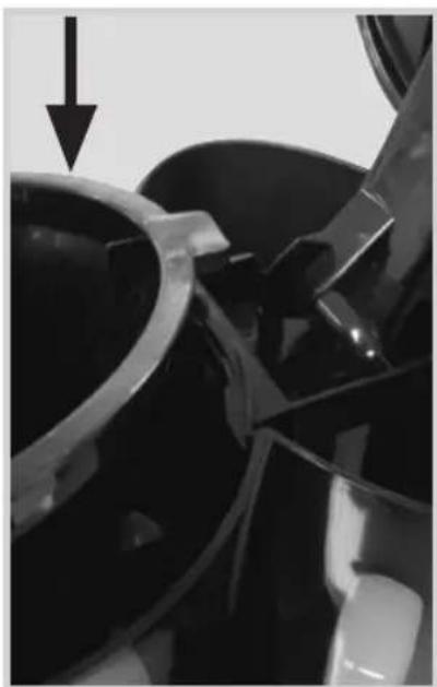 KORONA 10300 - Inserting the filter holder - 1