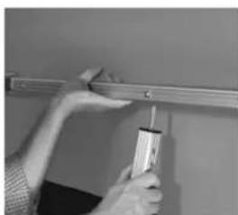 Draper Ultimate Folding Screen - Adjustable Skirt Bar for multiple formats - 4