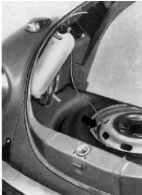 VOLKSWAGEN Beetle VW 1302 (1970) - Radwechsel - 1