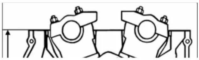 Pure mechanical diagram showing two identical clamping components with no text or symbols.