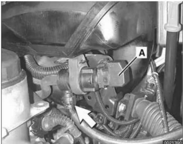Mechanical assembly diagram showing engine components and tubing (no readable text or symbols)