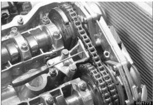 Close-up of an internal combustion engine cylinder and crankshaft mechanism (no visible text or symbols)