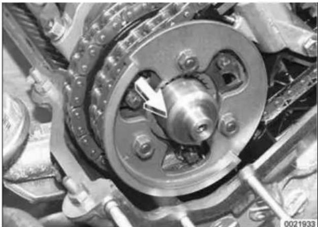 Close-up of a mechanical coupling or bearing assembly with no visible text or symbols