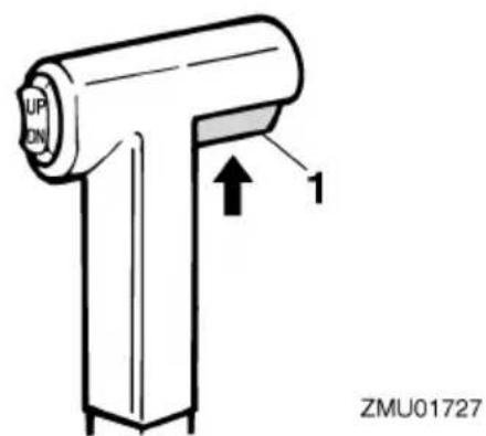UP ON 1 ZMU01727
