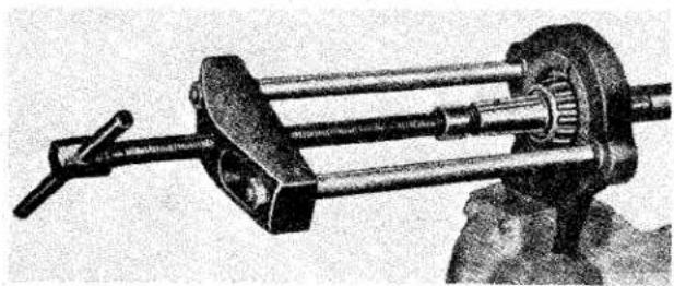 TRIUMPH TR2 (1953) - REAR AXLE - 1