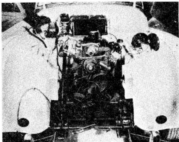 TRIUMPH TR2 (1953) - ENGINE - 1