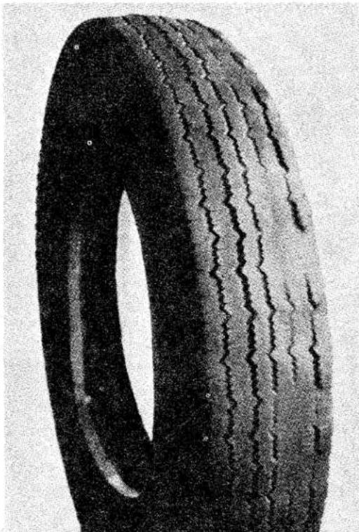 TRIUMPH TR2 (1953) - WHEELS AND TYRES - 2