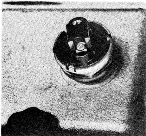 TRIUMPH TR2 (1953) - FITTING THE ISOLATOR SWITCH - 1