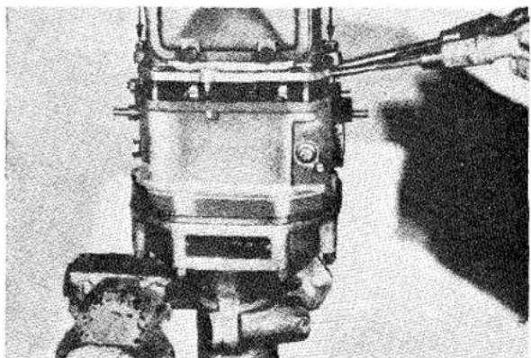 TRIUMPH TR2 (1953) - FITTING THE OVERDRIVE UNIT - 1