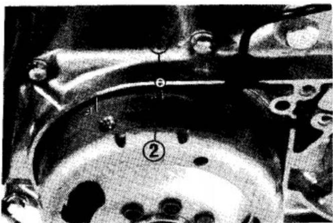 Technical diagram of a mechanical component with numbered parts and labeled features