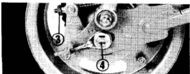 Technical diagram of a mechanical component with numbered parts labeled ③, ④, and ⑦