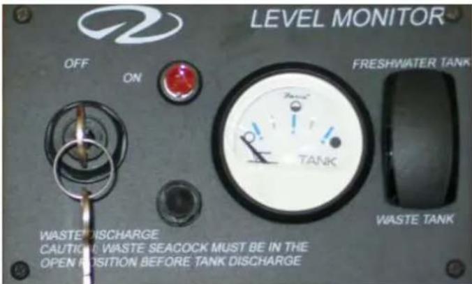 LEVEL MONITOR OFF ON FRESHWATER TANK TANK WASTE TANK WASTEW DISCHARGE CAUTIONAL WASTE SEACOCK MUST BE IN THE OPEN POSITION BEFORE TANK DISCHARGE