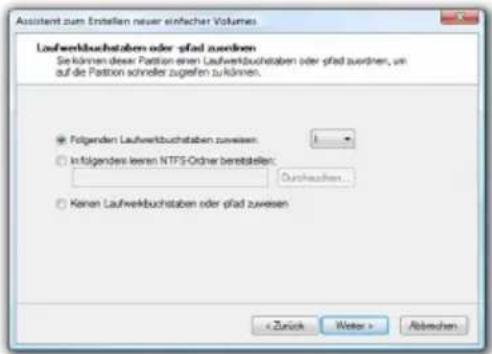 Assistant zum Entstellen neuer einfacher Volumes Laufwerkbuchstaben oder plad zuönen Se können dieser Partition einen Laufwerkbuchstaben oder plad zuönen, um auf die Partition schneller zugehen zu können. ● Folgenden Laufwerkbuchstaben zuweisen: ○ Infolgendes leeren NTFS-Ordnar bereitstellen: Durchschaufen... ○ Kernen Laufwerkbuchstaben oder plad zuweisen < Zürich Weiter > Abbrechen