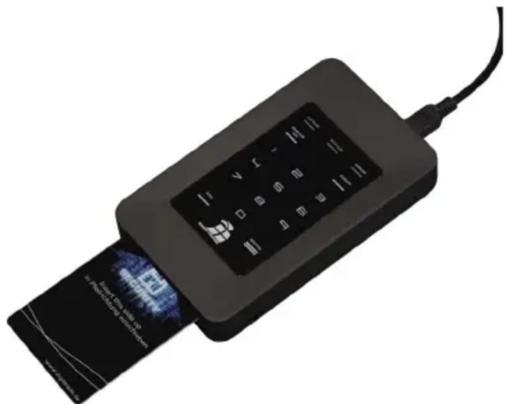 Digittrade 2.5” SATA 500GB HDD - Entering the smart card PIN - 1