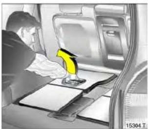 OPEL Zafira (2004) - Sitzlehnen der äußeren Sitze einstellen - 17