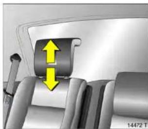 OPEL Zafira (2004) - Öffnen und Schließen des Gepäckraums bei eingeschalteter Diebstahlwarnanlage - 11