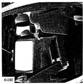 DACIA Logan MCV (2006) - SITZE DER ERSTEN SITZREIHE HINTEN: Verstellmöglichkeiten (Fortsetzung) - 1
