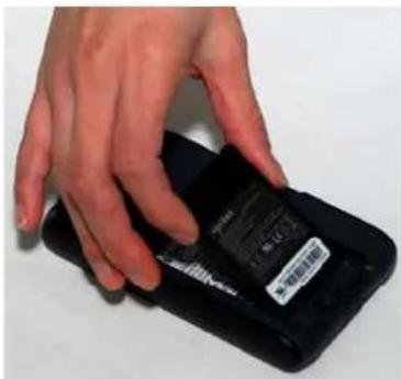 Socket Mobile SoMo 650-M - STEP 1: INSTALL THE BATTERY - 2