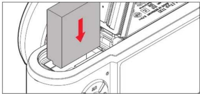 LEICA X-U Typ 113 - Inserting the battery - 1