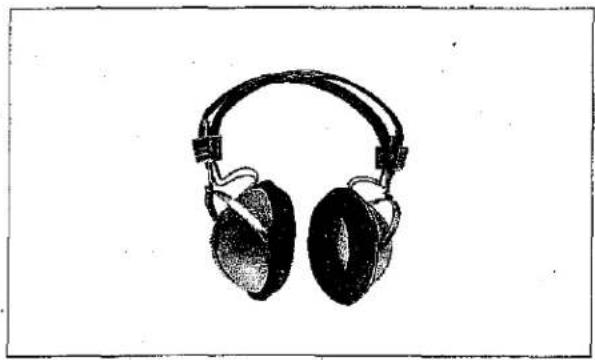 YAMAHA Electone D-3 - Headphone Jack - 1