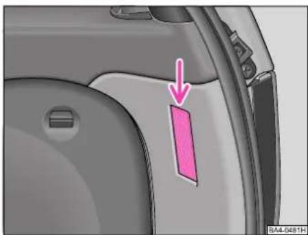 SKODA Octavia Tour (2005) - Luggage compartment light - 1