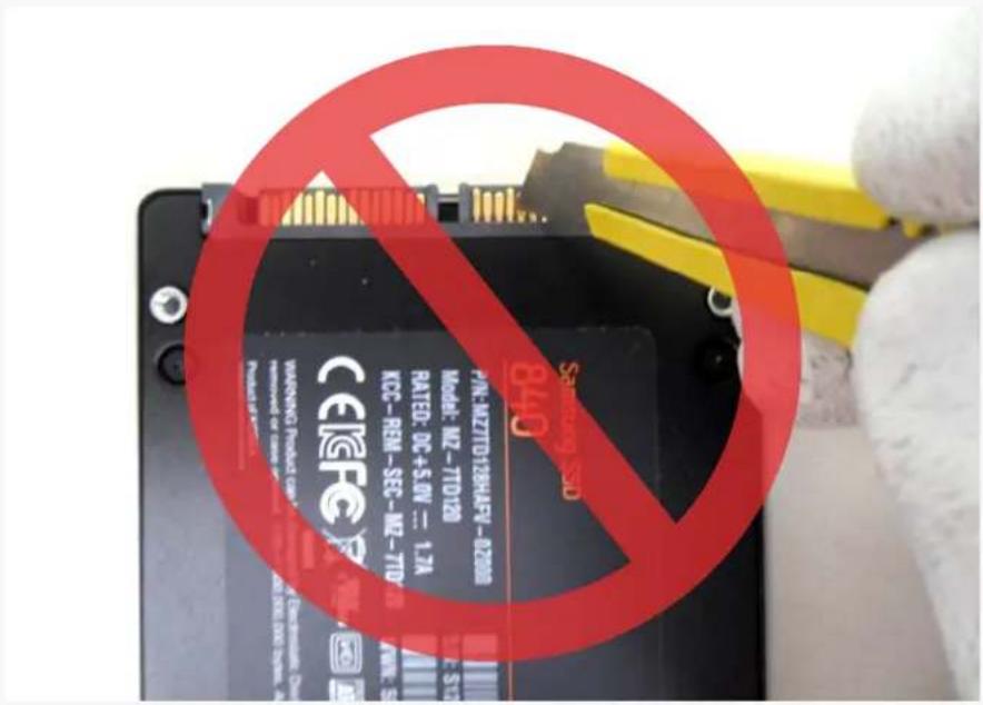 PINK-MZTITD-126H45V-027000 MODEL: MZ-TITD129 RATED: DC+5.0V = 1.7A KCC-REM-SEG-MZ-TITD WARNING Product Use removed for Litter Product of 840 Samsung SSD
