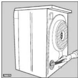 ELECTROLUX EDC67555W - Het achterste luchtrooster schoonmaken - 1