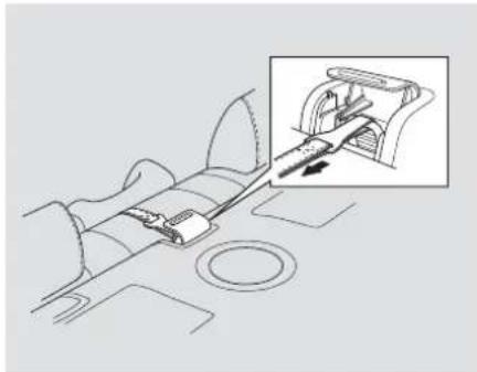Acura TL (2006) - Installing a Child Seat - 2