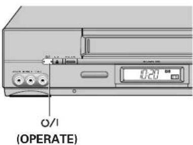 HITACHI VT-FX960E - Eine Cassette einschieben. - 2