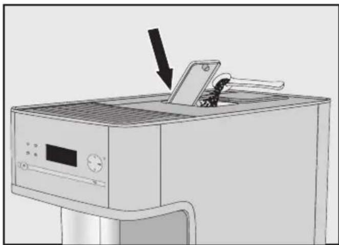MIELE CM6300 - Kaffeepulver einfüllen - 1
