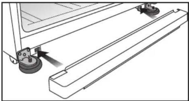 BLOMBERG DNE 9887 A - Installing the lower ventilation cover - 1