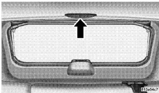 JEEP Grand Cherokee SRT (2008) - Rear Park Assist Warning Display - 1