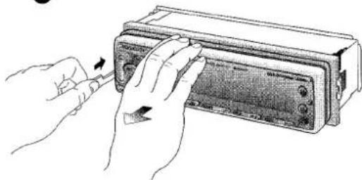 PANASONIC CQ-FX65 - Entfernen des Gerätes - 3