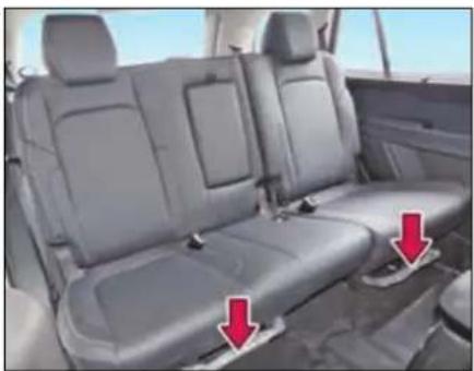 Tata Hexa (2017) - Rear seats adjustment - 1