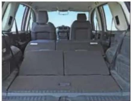 Tata Hexa (2017) - Third row seat folding - 2